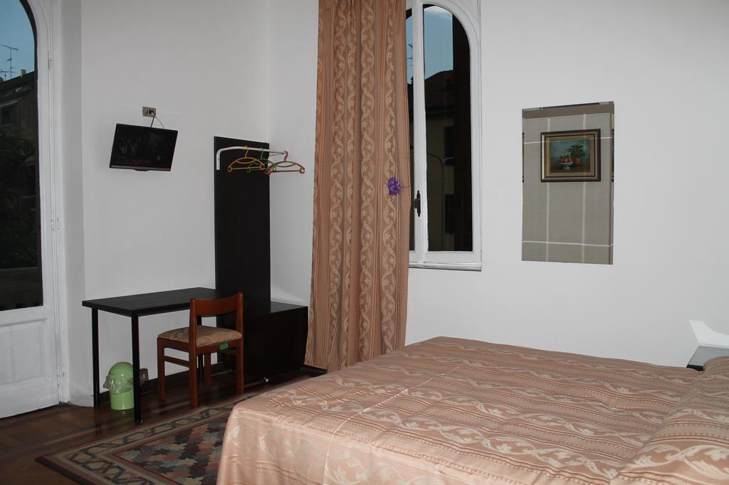 Hotel Luisa Milano Phòng bức ảnh