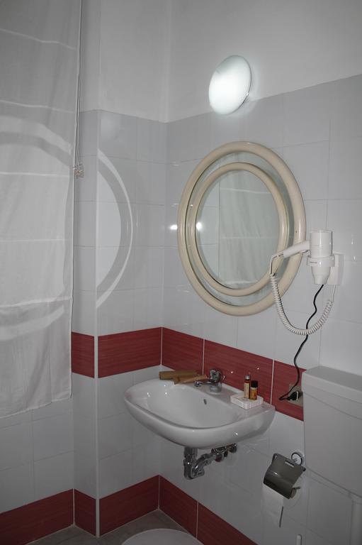 Hotel Luisa Milano Phòng bức ảnh