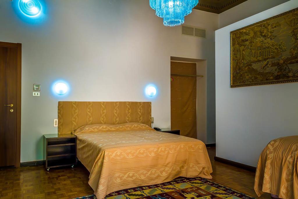 Hotel Luisa Milano Phòng bức ảnh