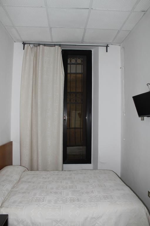 Hotel Luisa Milano Phòng bức ảnh
