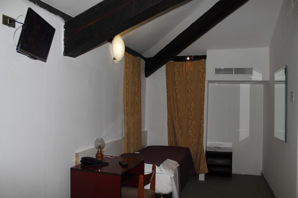 Hotel Luisa Milano Phòng bức ảnh