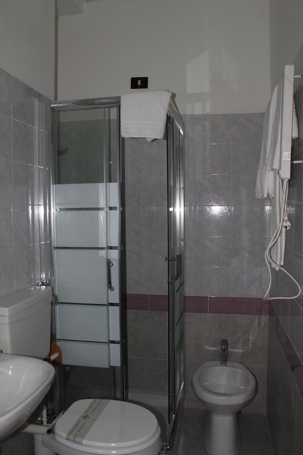 Hotel Luisa Milano Phòng bức ảnh