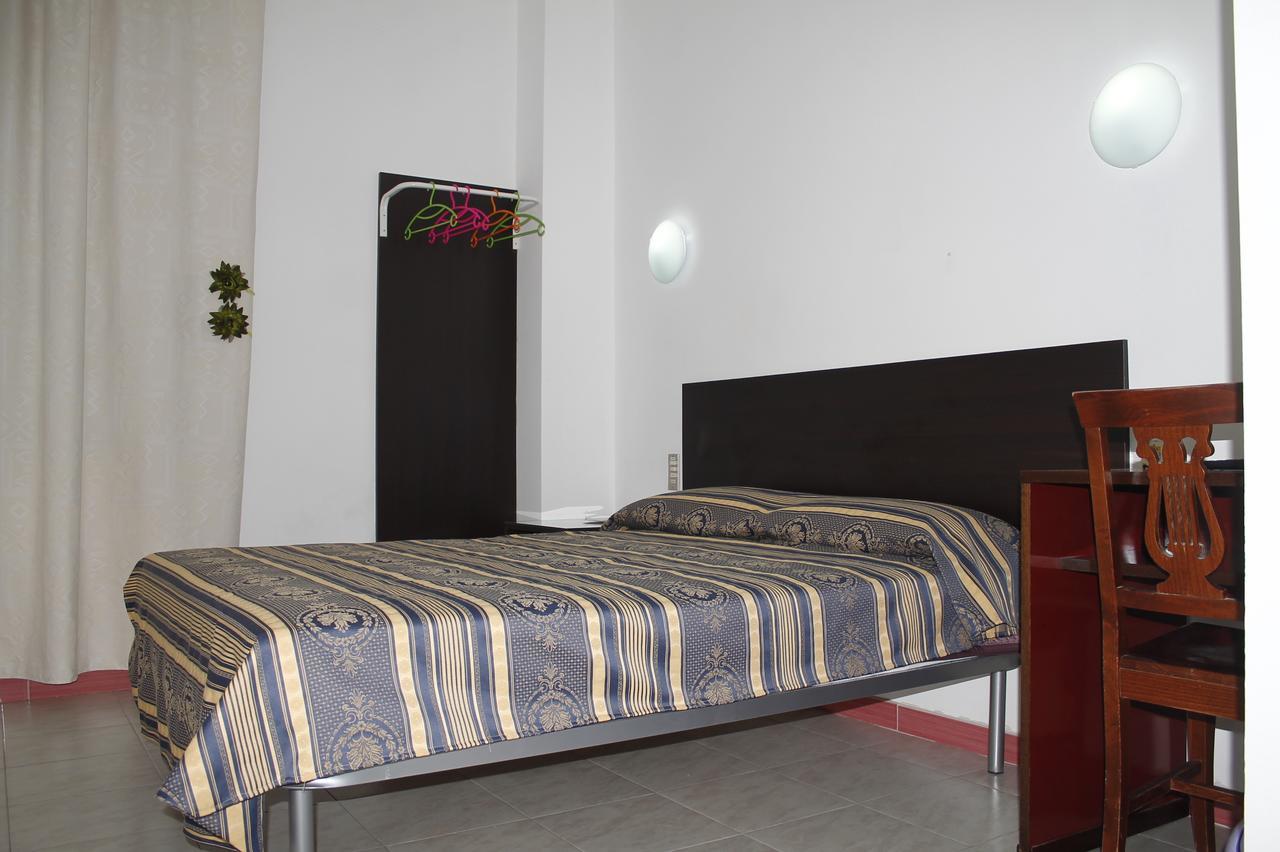 Hotel Luisa Milano Phòng bức ảnh