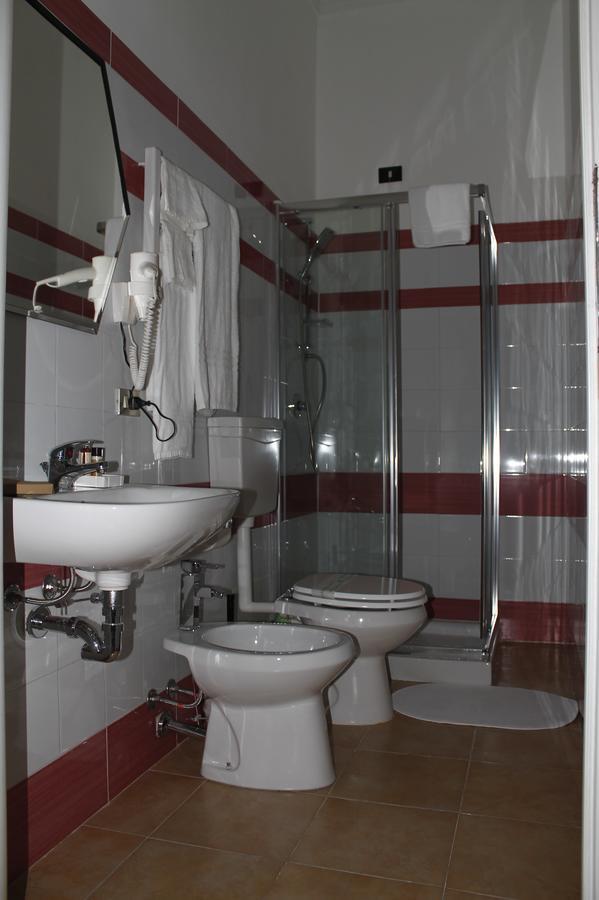 Hotel Luisa Milano Phòng bức ảnh