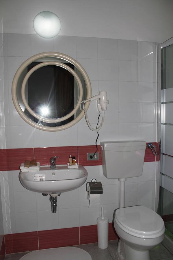 Hotel Luisa Milano Phòng bức ảnh